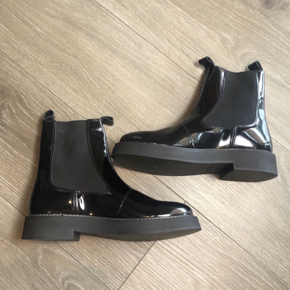Anthropologie Pilcro Contrast Stitch Black Leather Chelsea Boots Size 10.5 41 EU